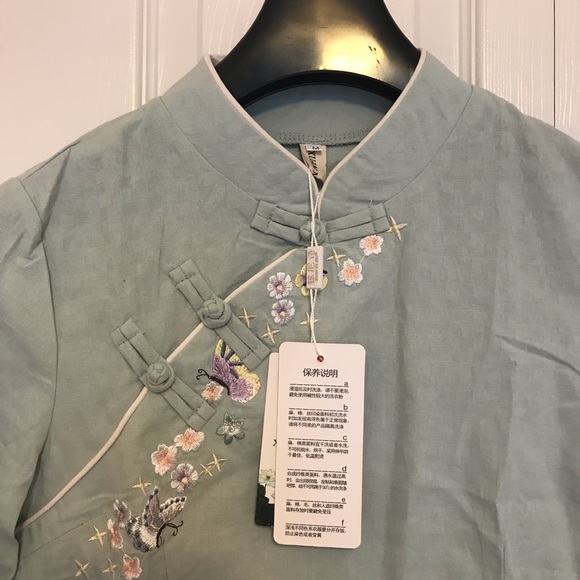 Chinese frog button blouse - Picture 2 of 5